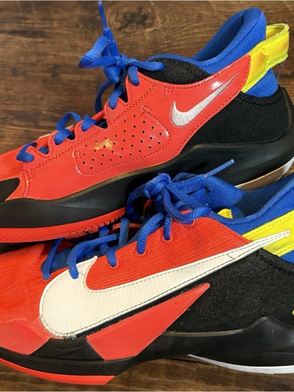Nike Zoom Freak 2 Boys 6Y CN8574-606 Red Basketball Shoes Sneakers Kids Youth